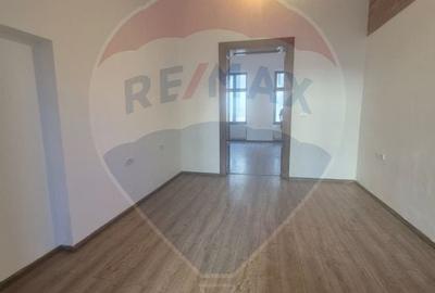 Spatiul pretabil  pentru o gama variata de activitati - 5