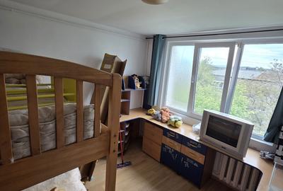 Apartament cu 3 camere semidecomandat în Metalurgie - 2