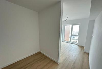 Apartament cu 3 camere decomandat în Titan - 10