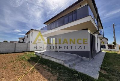 Casă individuală cu 4 camere cu Canalizare în Berceni