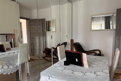 Apartament cu 4 camere decomandat în Cug