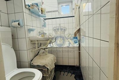 Apartament cu 2 camere decomandat în Tractorul - 9
