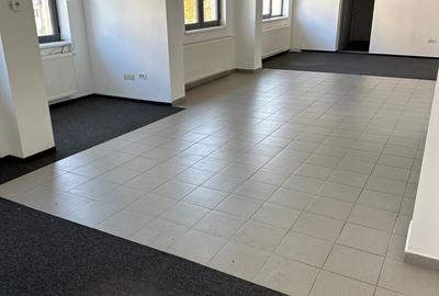 Spațiu comercial, de 12 mp, în Ianca - 1