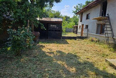 Casă cu 5 camere cu Teren 1000 Mp în Odobești - 2