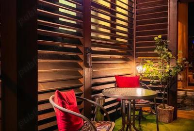 Casă cu 11 camere cu Teren 350 Mp în Central - 2