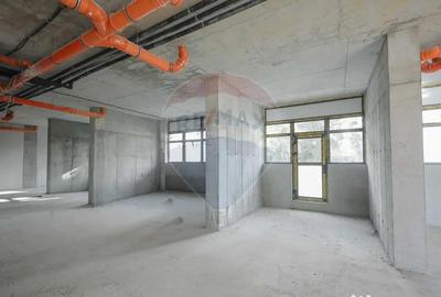 Spațiu comercial, de 209 mp, în Nufărul - 13