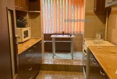 Apartament cu 3 camere decomandat, mobilat în Sălăjan - 6