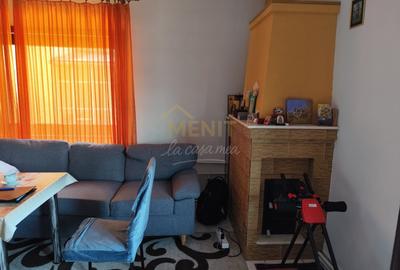 Duplex cu 10 camere cu Teren 2600 Mp în Albert - 13