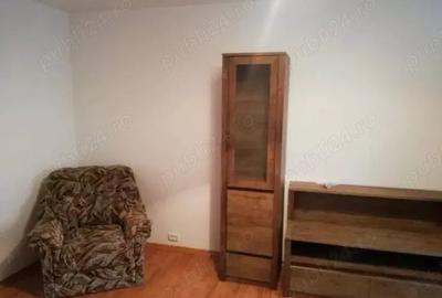 Apartament cu 3 camere semidecomandat în Independenței - 1