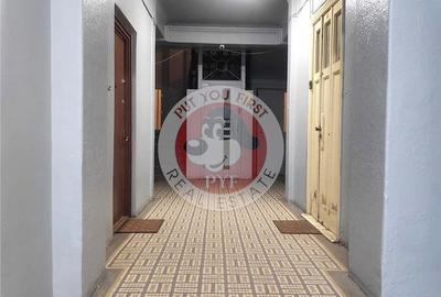 Apartament cu 3 camere semidecomandat în Universitate