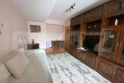 Apartament cu 3 camere decomandat în Girocului - 4
