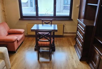 Garsonieră decomandată în Take Ionescu