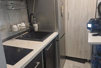 Apartament cu 3 camere semidecomandat în Central - 3