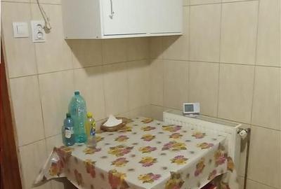 2 camere + receptie parter cladire interbelica Pache P-Plantelor - 13