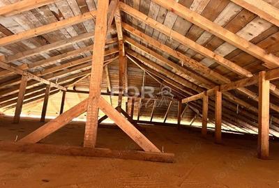 Casă cu 4 camere cu Teren 1290 Mp în Tulca - 1