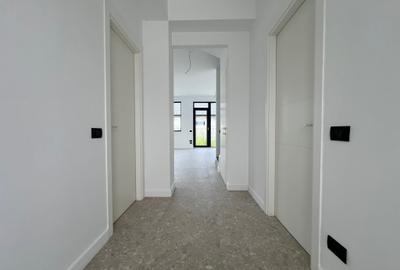 LA CHEIE! The Class Villas Tunari, TEREN 300 MP școală Americana 3 min. - 5