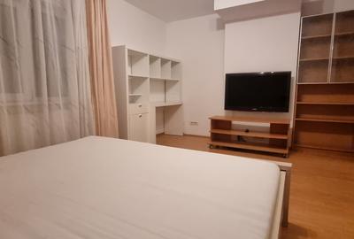 Apartament cu 4 camere decomandat în Nerva Traian