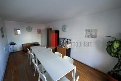 Casă individuală cu 6 camere cu Canalizare în Domenii - 5