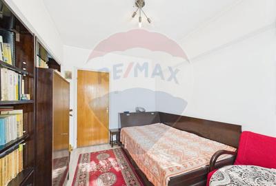 Apartament cu 3 camere de vanzare in zona Decebal - Baba ... - 5