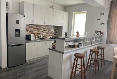 Apartament cu 2 camere nedecomandat în Giroc