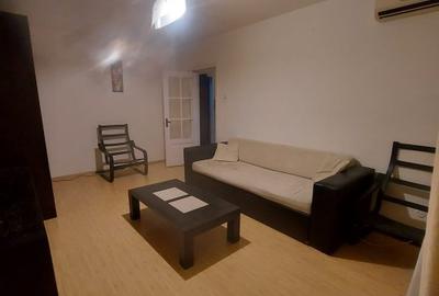 Apartament cu 3 camere decomandat în Tineretului