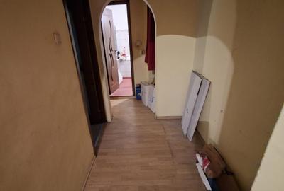 Apartament cu 3 camere, decomandat, zona Dacia - 6