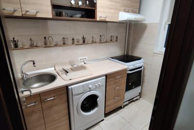 Garsonieră în Titan