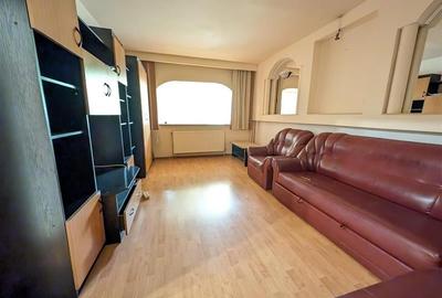 Apartament cu 3 camere decomandat în Mioriței