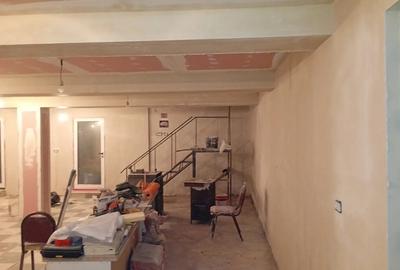 Apartament cu 2 camere decomandat în Nicolina