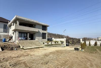 Casă cu 4 camere cu Teren 1200 Mp în Lenin Sud - 3