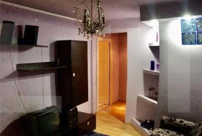 Apartament cu 3 camere semidecomandat în Central - 3