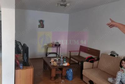 Casă cu 5 camere cu Teren 2875 Mp în Sadina - 8
