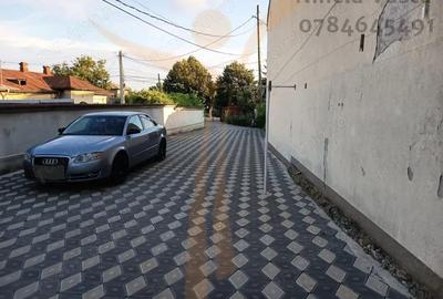 Casă cu Teren 678 Mp în Valea