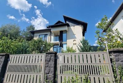 Casă cu 6 camere cu Teren 490 Mp în Săsar - 4