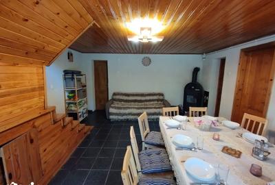 Casă cu 5 camere cu Teren 1343 Mp în Ozun - 13