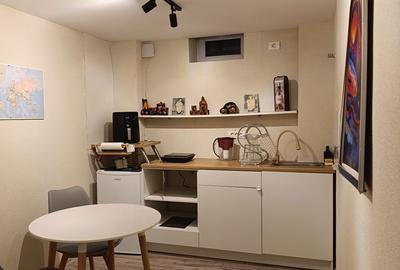 Casă cu 2 camere cu Teren 20 Mp în Central - 1