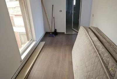 Casă individuală cu 5 camere cu Canalizare în Central - 9