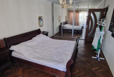 Doua camere comfort maxim, zona Gara.