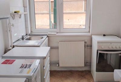 Apartament cu 3 camere semidecomandat, mobilat în Central - 7