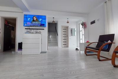 Casă cu 4 camere cu Teren 245 Mp în Central - 4