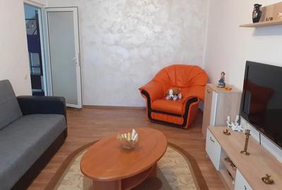 Apartament cu 2 camere decomandat în Școlilor
