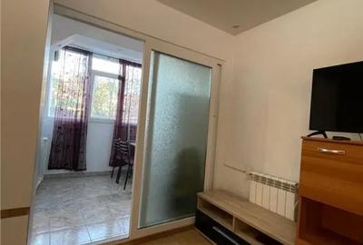 Garsonieră decomandată, mobilată în Central - 3