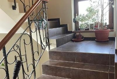 Casă individuală cu 7 camere cu Teren 250 Mp în Aviației - 13