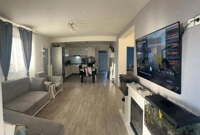 Casă cu Teren 440 Mp în Sânmihaiu Român