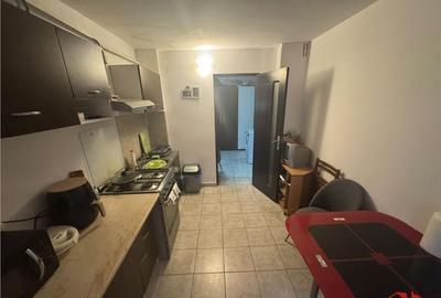 Garsoniera 38 mp utili,hol patrat , parter/3,CENTRU- Sala Po Garsoniera 38 mp utili,hol patrat , parter/3,CENTRU- Sala Po - 6