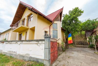 Casă cu 5 camere cu Teren 378 Mp în Purcăreni - 5