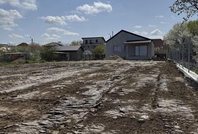 Casă cu 4 camere în Central - 1