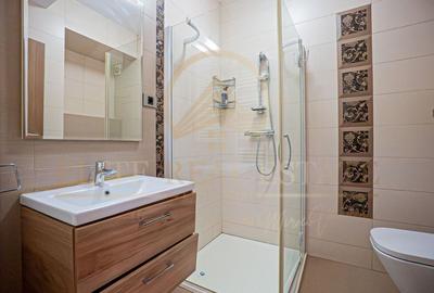 Stațiunea Mamaia Nord / Langa mare - Vânzare casa deosebita P+1E - 39