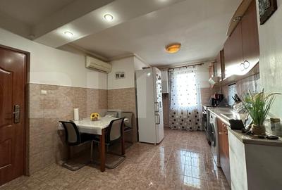 Apartament cu 3 camere decomandat, balcon, loc de parcare-zona Ampoi - 7
