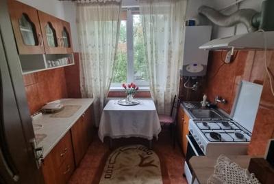 Apartament 2 camere decomandate, 52mp, etaj 1/2, in Filiasi, centru - 3